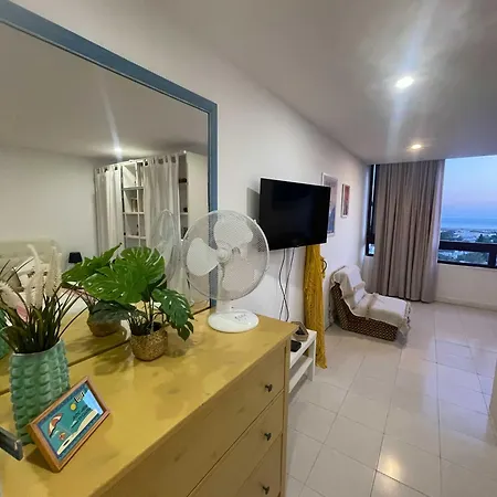 Sao Joao Lounge דירה